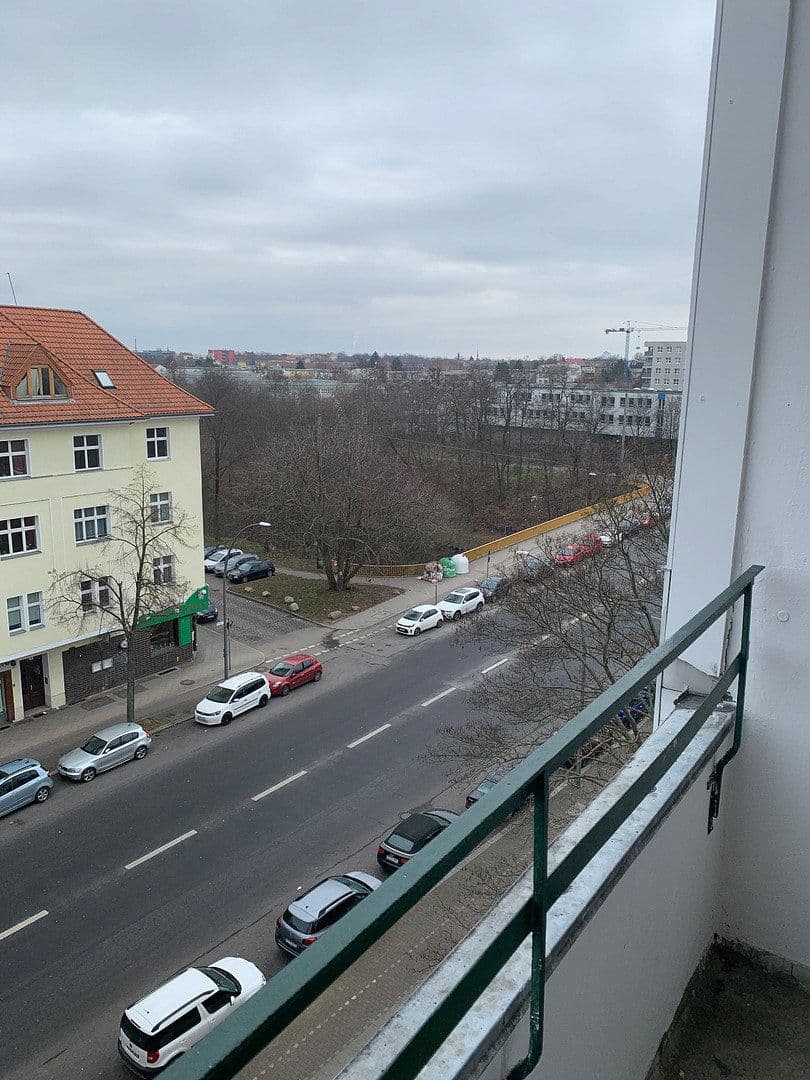 Pronájem bytu 1+1 43 m², Britzer Damm 50, Berlin, Berlín Pronájem bytu 1+1 43 m², Britzer Damm 50, Berlin, Berlín