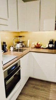 Pronájem bytu 1+1 32 m², Haunstetterstrasse 95, Augsburg, Bavorsko Pronájem bytu 1+1 32 m², Haunstetterstrasse 95, Augsburg, Bavorsko