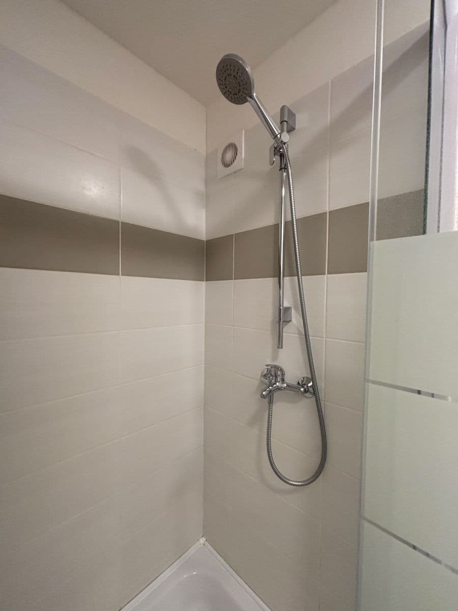 Prodej bytu 1+kk 30 m², Nádražní, Ostrava, Moravskoslezský kraj Prodej bytu 1+kk 30 m², Nádražní, Ostrava, Moravskoslezský kraj