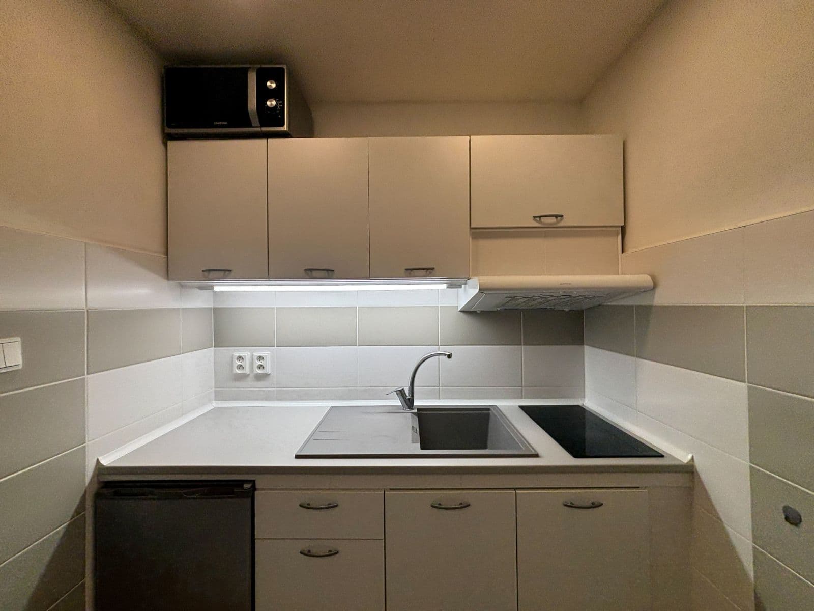 Prodej bytu 1+kk 30 m², Nádražní, Ostrava, Moravskoslezský kraj Prodej bytu 1+kk 30 m², Nádražní, Ostrava, Moravskoslezský kraj