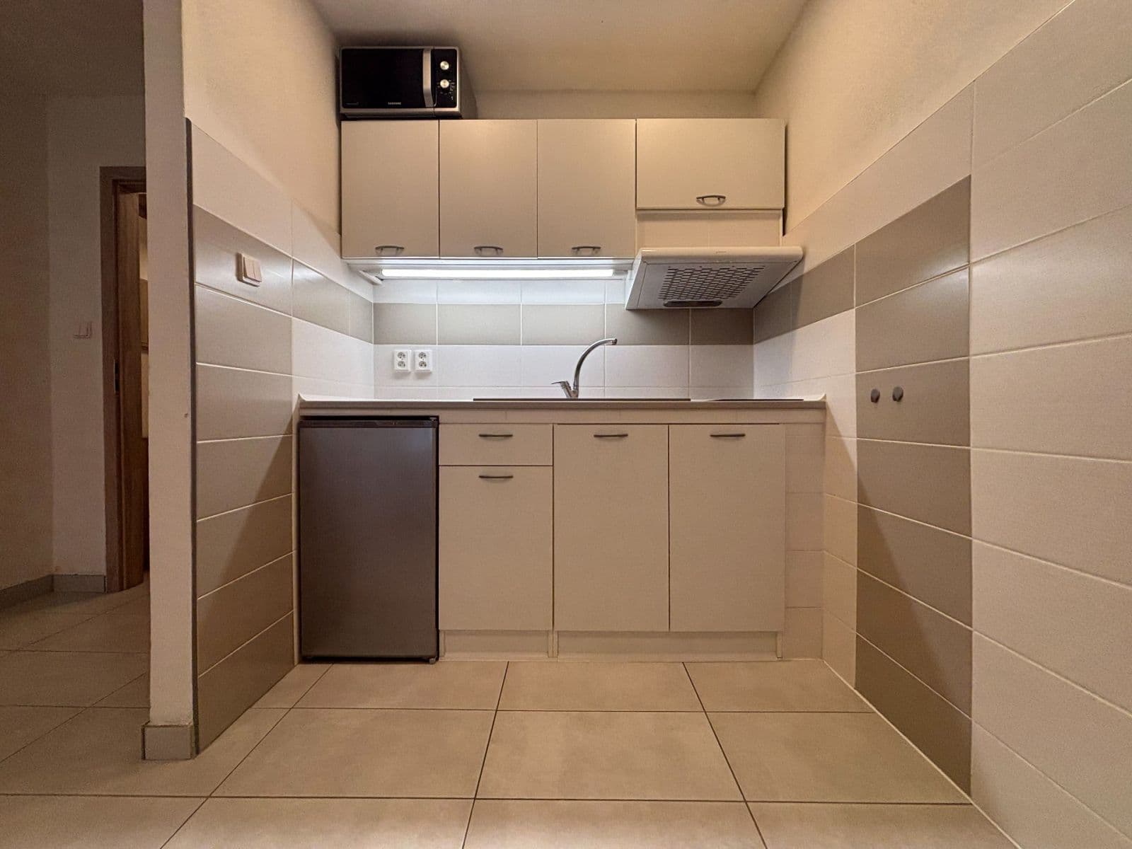 Prodej bytu 1+kk 30 m², Nádražní, Ostrava, Moravskoslezský kraj Prodej bytu 1+kk 30 m², Nádražní, Ostrava, Moravskoslezský kraj