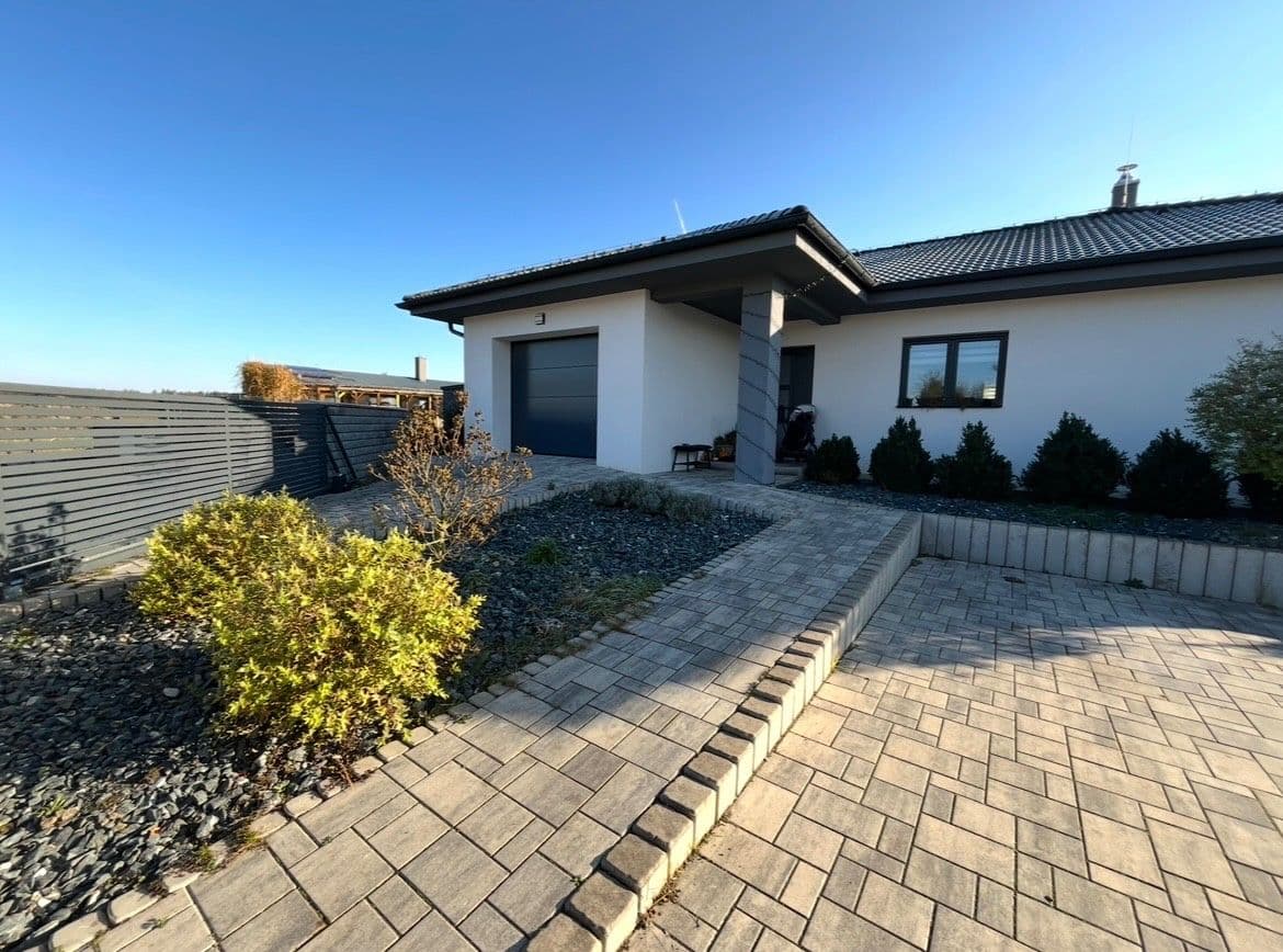 Prodej domu 150 m², pozemek 1.104 m², Ke Stráni, Konárovice, Středočeský kraj Prodej domu 150 m², pozemek 1.104 m², Ke Stráni, Konárovice, Středočeský kraj