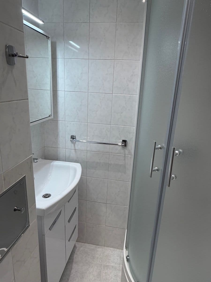 Pronájem bytu 1+kk 25 m², Žateckých, Praha, Praha Pronájem bytu 1+kk 25 m², Žateckých, Praha, Praha