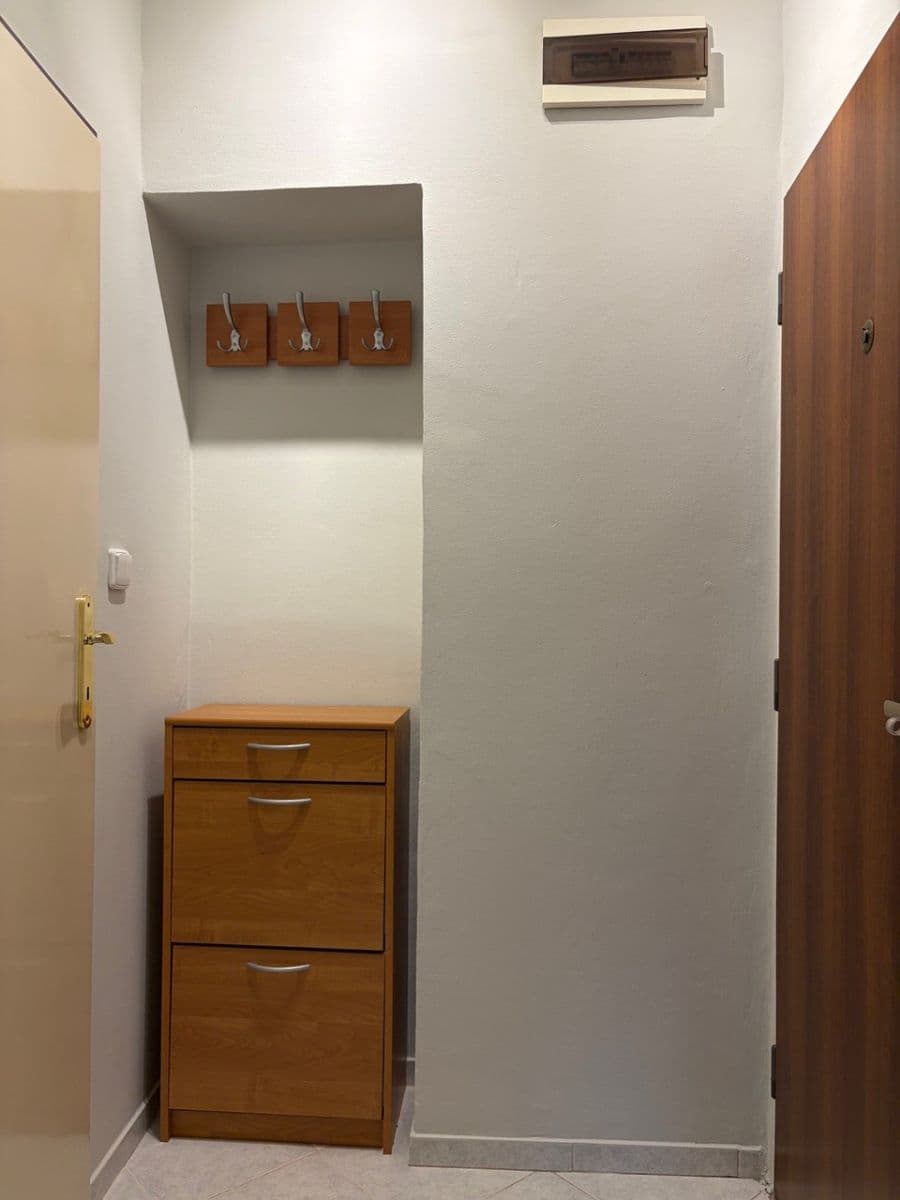 Pronájem bytu 1+kk 25 m², Žateckých, Praha, Praha Pronájem bytu 1+kk 25 m², Žateckých, Praha, Praha
