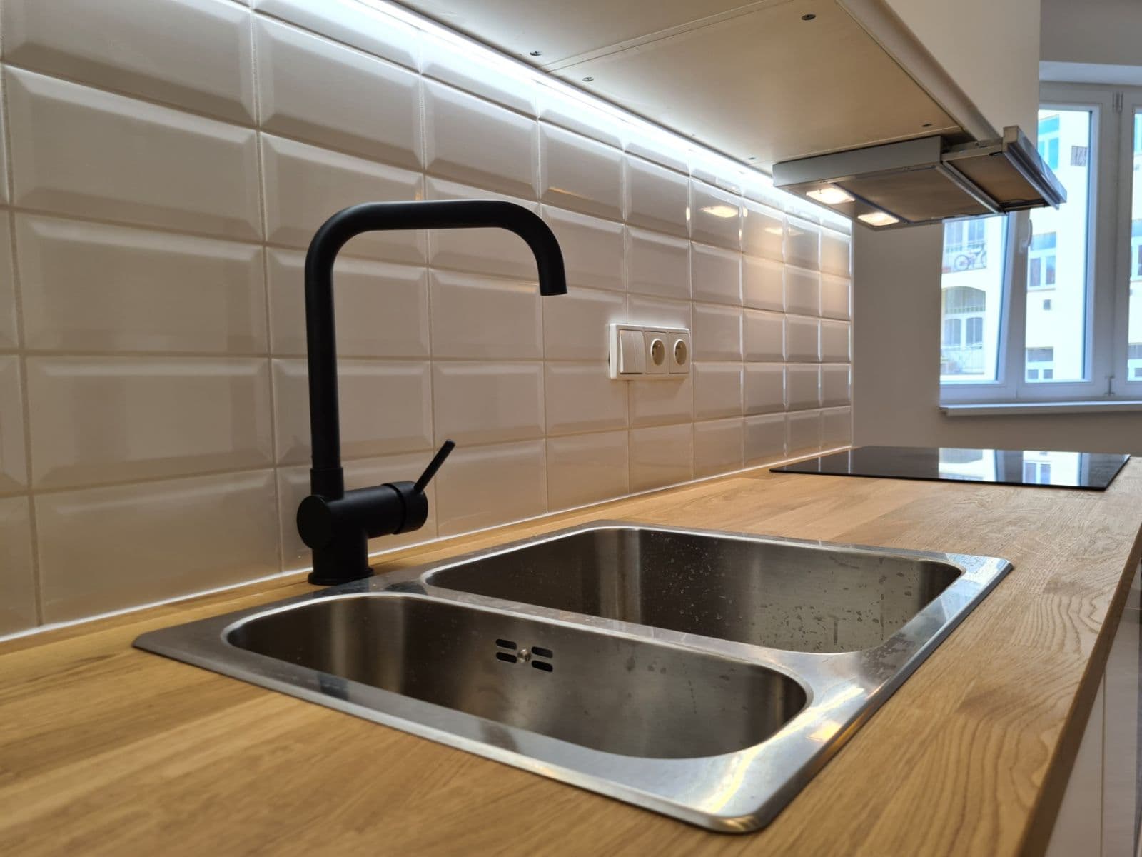 Pronájem bytu 1+kk 27 m², Holandská, Praha, Praha Pronájem bytu 1+kk 27 m², Holandská, Praha, Praha