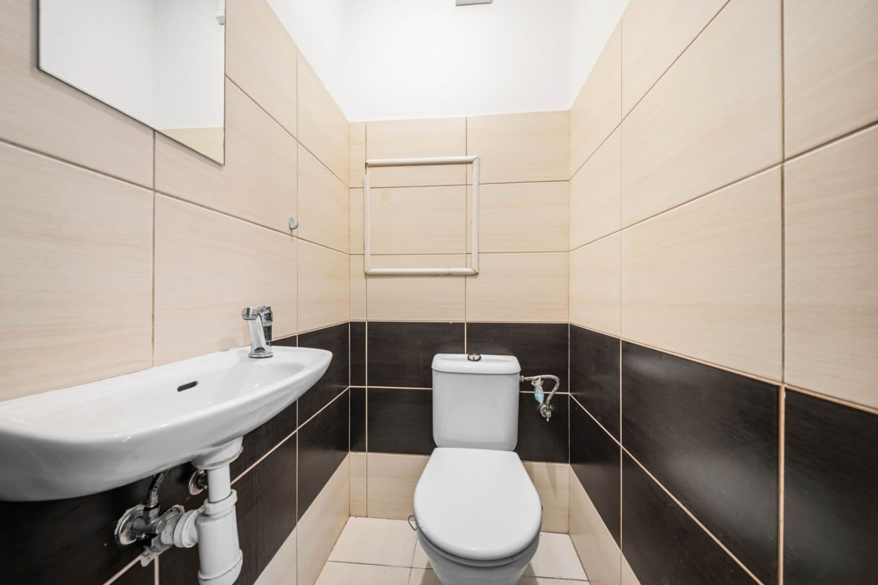 Prodej bytu 2+1 61 m², Mandysova, Hradec Králové, Královéhradecký kraj Prodej bytu 2+1 61 m², Mandysova, Hradec Králové, Královéhradecký kraj