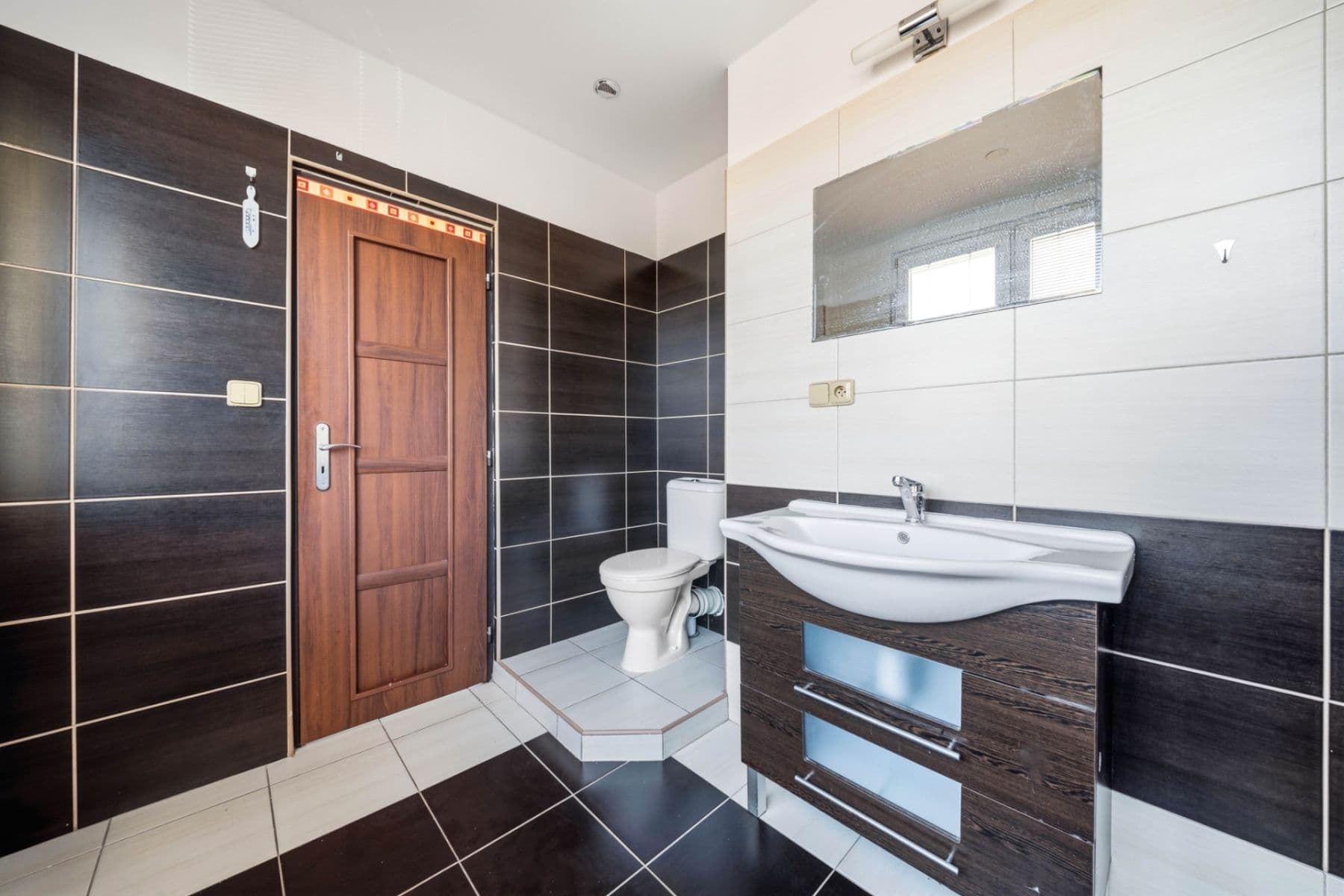 Prodej bytu 2+1 61 m², Mandysova, Hradec Králové, Královéhradecký kraj Prodej bytu 2+1 61 m², Mandysova, Hradec Králové, Královéhradecký kraj