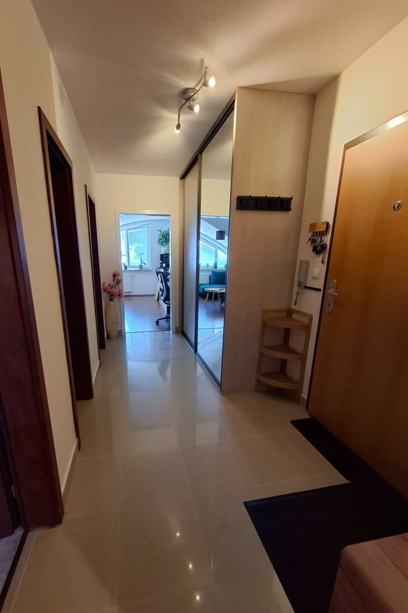 Pronájem bytu 3+1 75 m², Krajná, Ružinov, Bratislavský kraj Pronájem bytu 3+1 75 m², Krajná, Ružinov, Bratislavský kraj