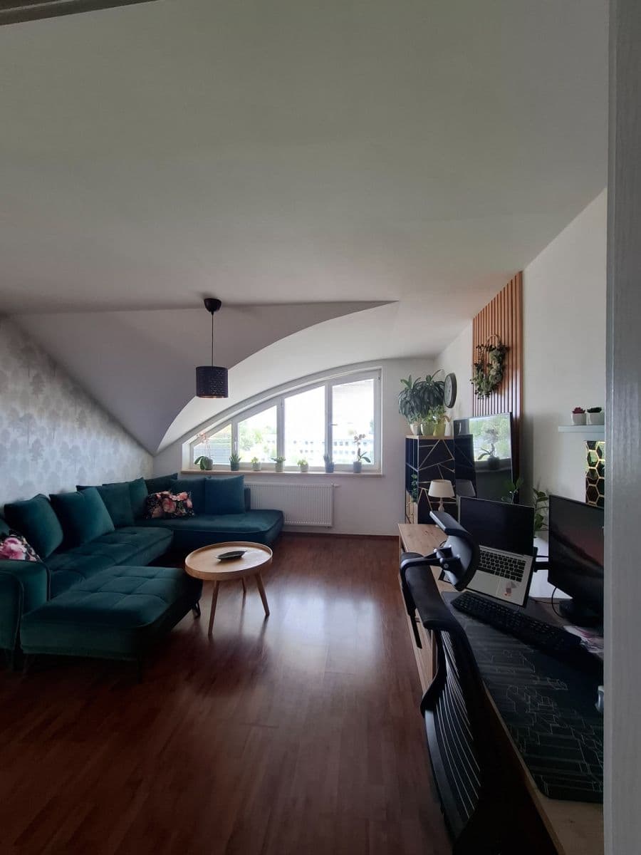 Pronájem bytu 3+1 75 m², Krajná, Ružinov, Bratislavský kraj Pronájem bytu 3+1 75 m², Krajná, Ružinov, Bratislavský kraj
