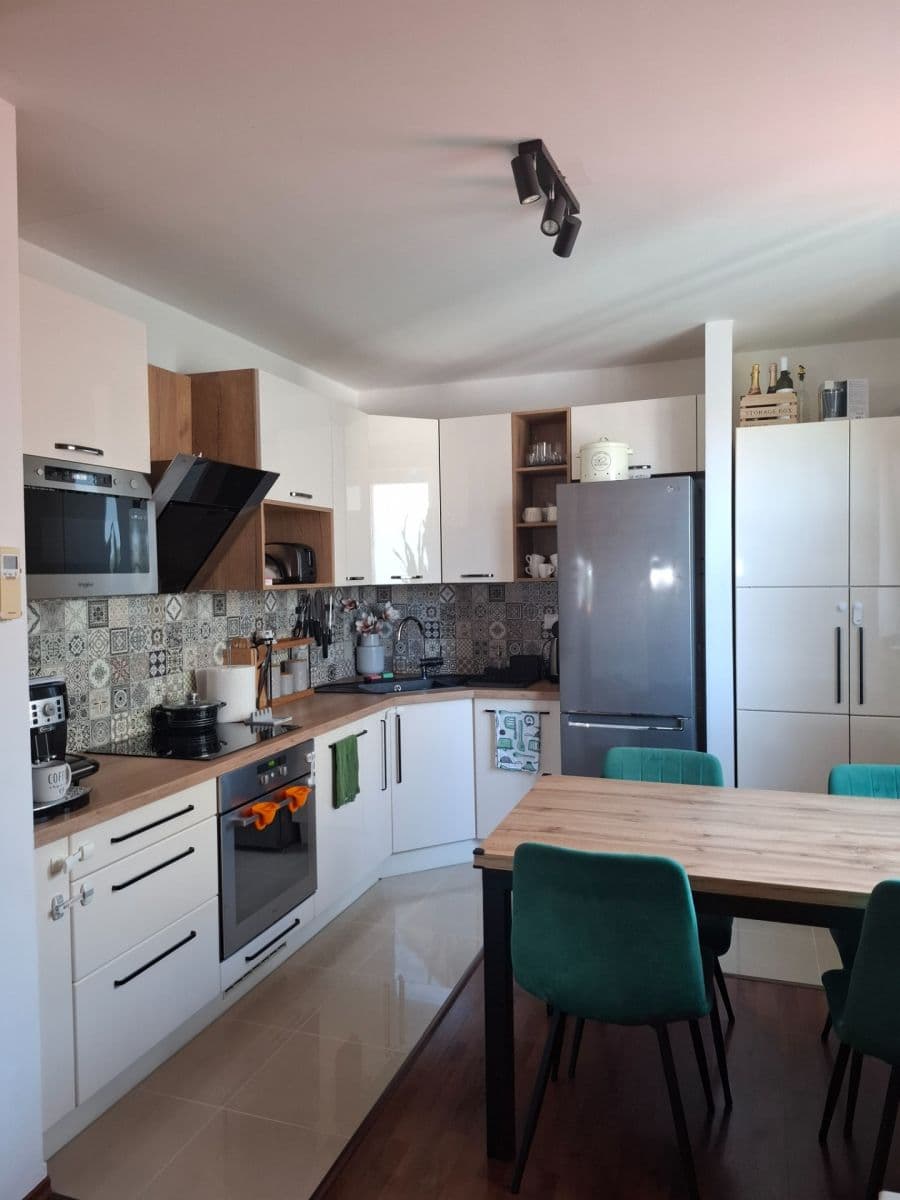 Pronájem bytu 3+1 75 m², Krajná, Ružinov, Bratislavský kraj Pronájem bytu 3+1 75 m², Krajná, Ružinov, Bratislavský kraj