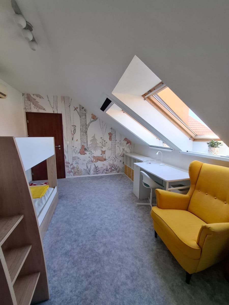 Pronájem bytu 3+1 75 m², Krajná, Ružinov, Bratislavský kraj Pronájem bytu 3+1 75 m², Krajná, Ružinov, Bratislavský kraj