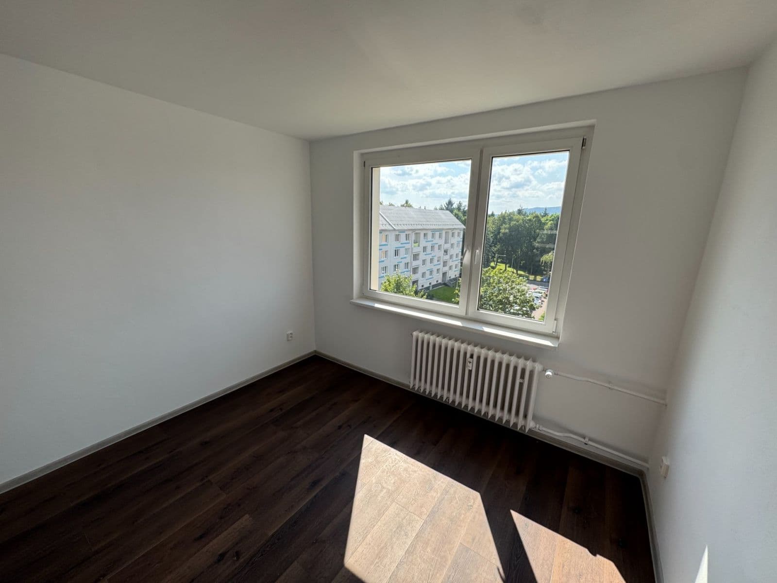 Prodej bytu 3+1 65 m², Dlouhá, Horní Slavkov, Karlovarský kraj Prodej bytu 3+1 65 m², Dlouhá, Horní Slavkov, Karlovarský kraj