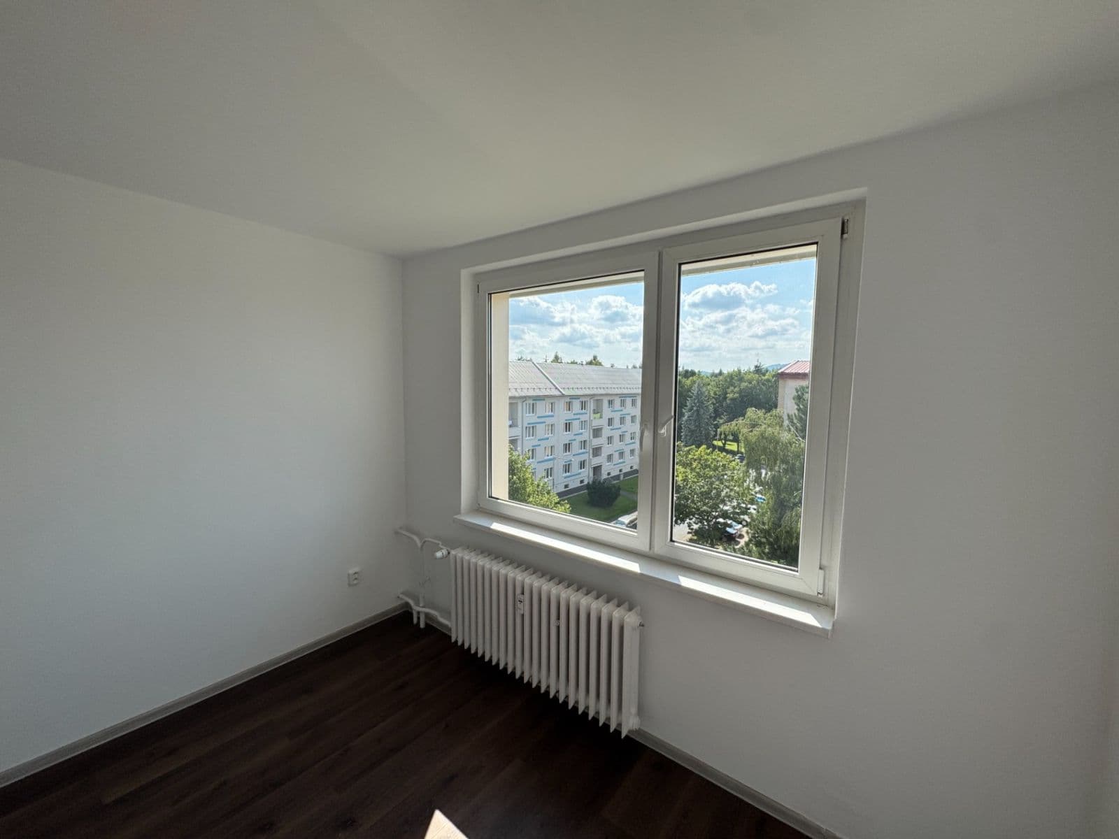 Prodej bytu 3+1 65 m², Dlouhá, Horní Slavkov, Karlovarský kraj Prodej bytu 3+1 65 m², Dlouhá, Horní Slavkov, Karlovarský kraj