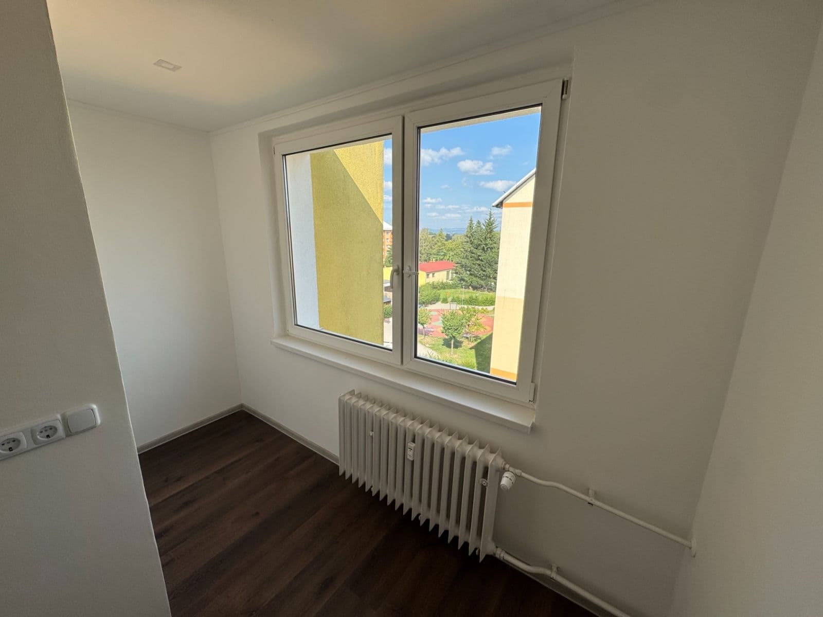 Prodej bytu 3+1 65 m², Dlouhá, Horní Slavkov, Karlovarský kraj Prodej bytu 3+1 65 m², Dlouhá, Horní Slavkov, Karlovarský kraj