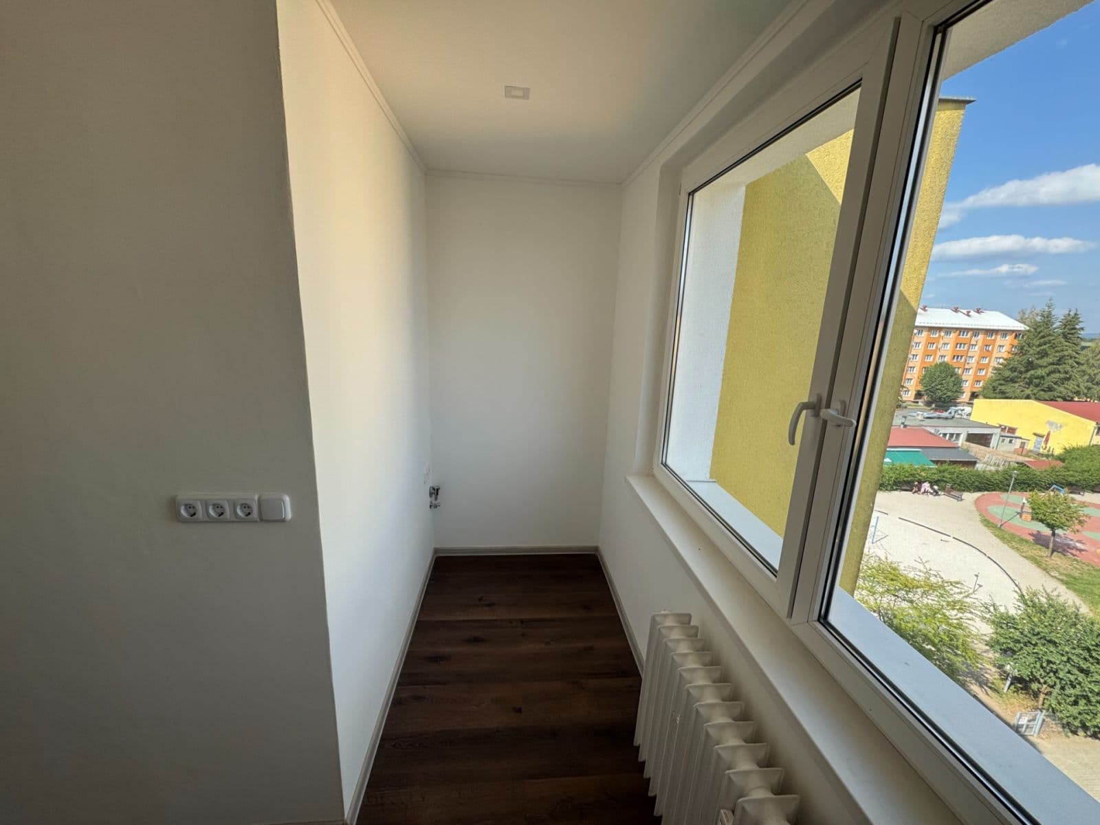Prodej bytu 3+1 65 m², Dlouhá, Horní Slavkov, Karlovarský kraj Prodej bytu 3+1 65 m², Dlouhá, Horní Slavkov, Karlovarský kraj