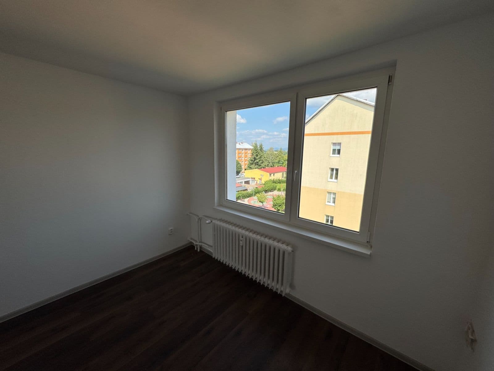 Prodej bytu 3+1 65 m², Dlouhá, Horní Slavkov, Karlovarský kraj Prodej bytu 3+1 65 m², Dlouhá, Horní Slavkov, Karlovarský kraj