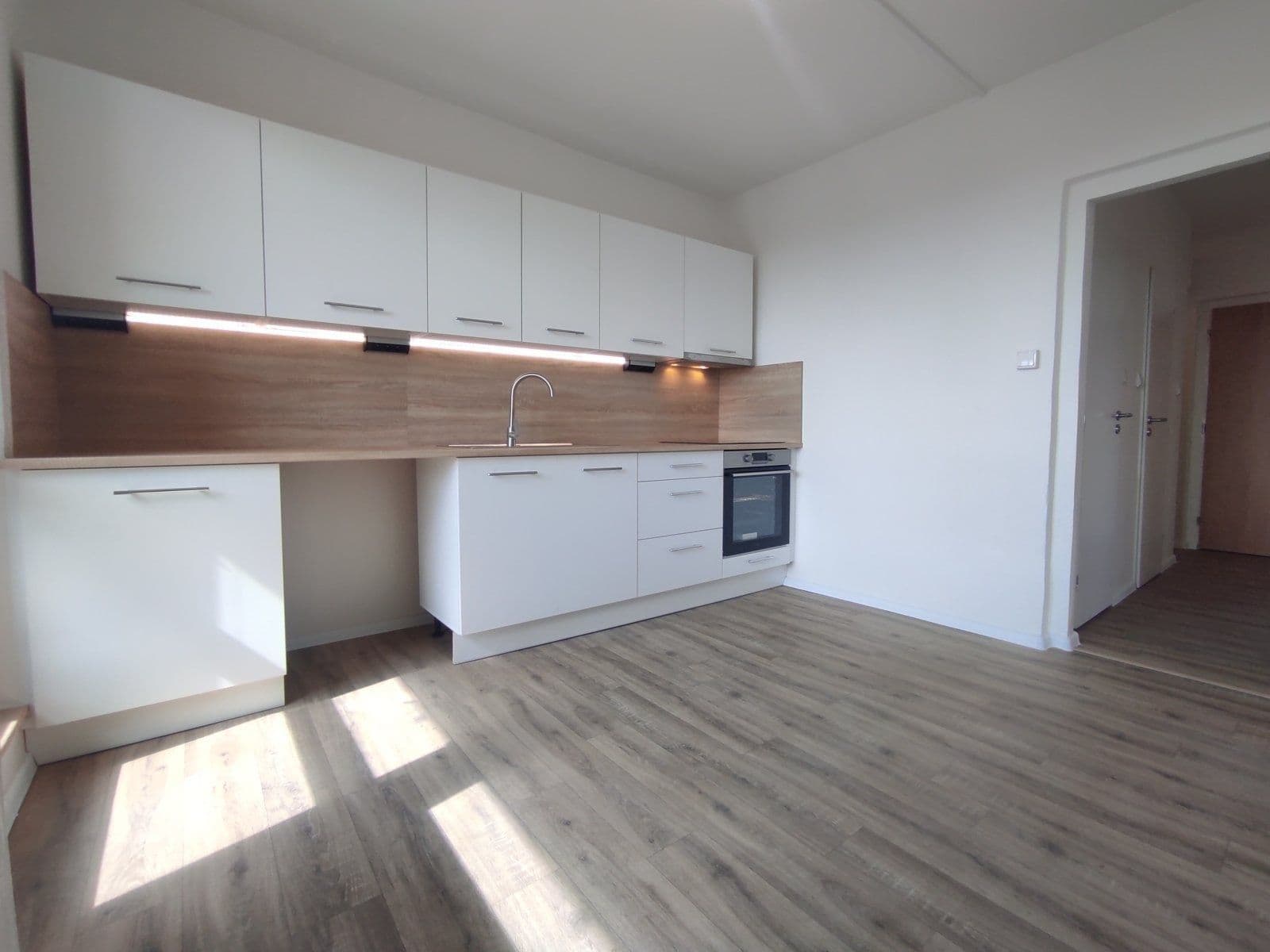 Pronájem bytu 3+1 67 m², Janského, Karviná, Moravskoslezský kraj Pronájem bytu 3+1 67 m², Janského, Karviná, Moravskoslezský kraj