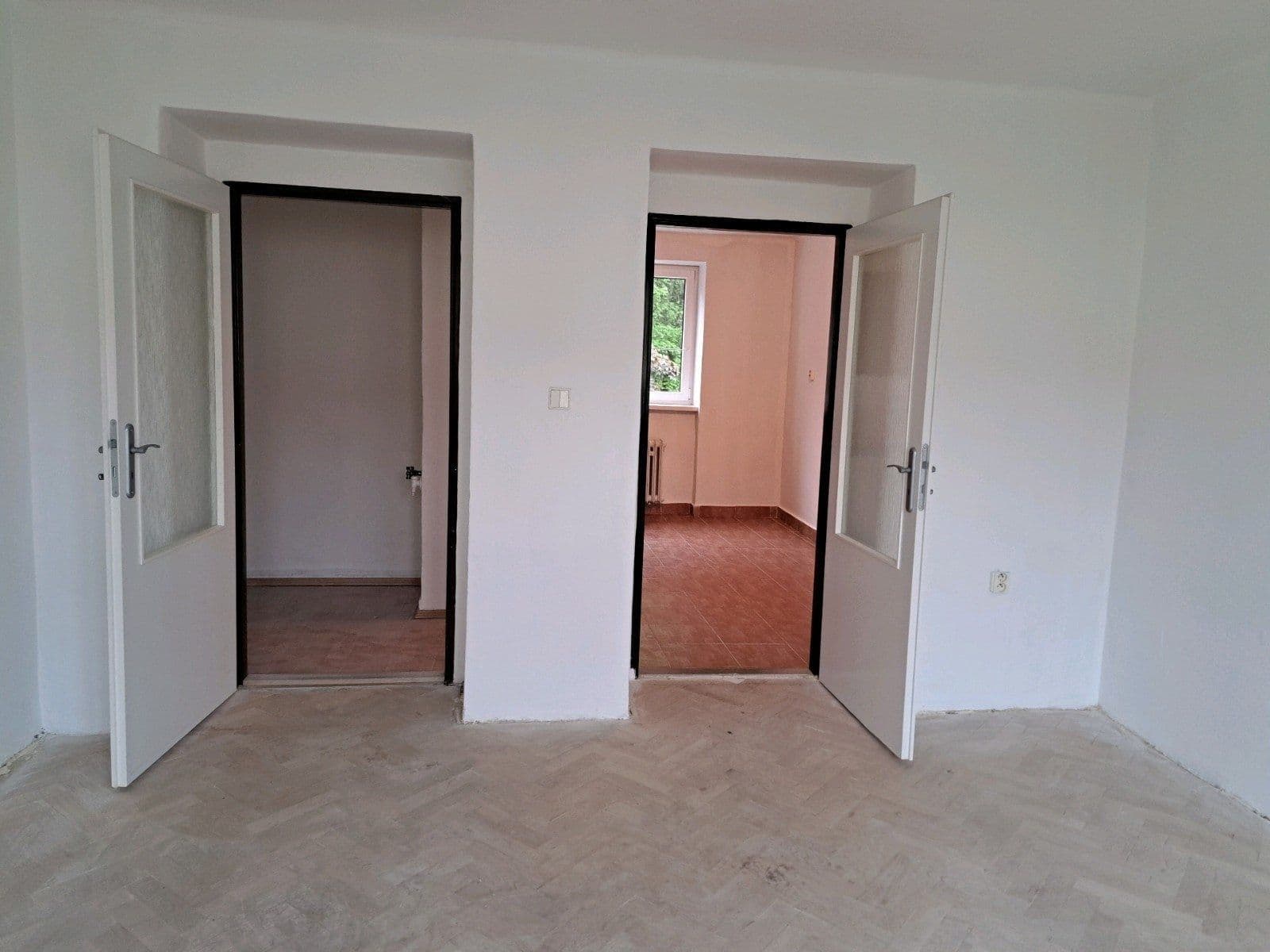 Pronájem bytu 2+1 53 m², nám. Budovatelů, Karviná, Moravskoslezský kraj Pronájem bytu 2+1 53 m², nám. Budovatelů, Karviná, Moravskoslezský kraj
