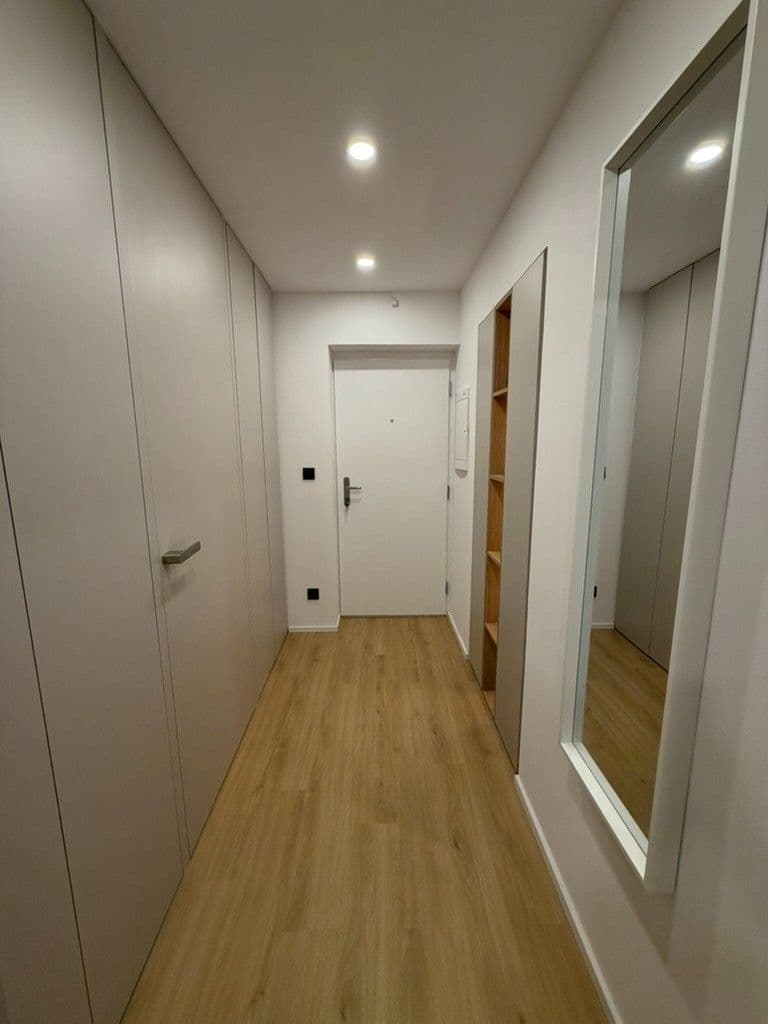 Prodej bytu 2+kk 54 m², Vodárenská, Kladno, Středočeský kraj Prodej bytu 2+kk 54 m², Vodárenská, Kladno, Středočeský kraj
