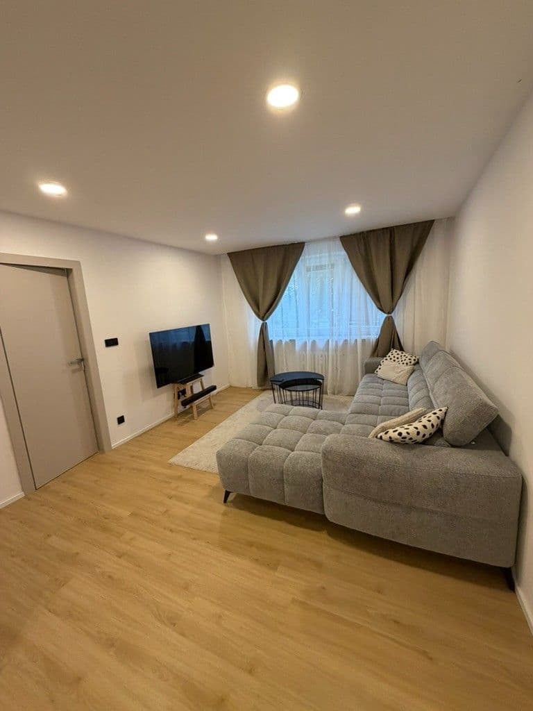 Prodej bytu 2+kk 54 m², Vodárenská, Kladno, Středočeský kraj Prodej bytu 2+kk 54 m², Vodárenská, Kladno, Středočeský kraj