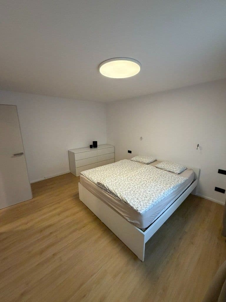 Prodej bytu 2+kk 54 m², Vodárenská, Kladno, Středočeský kraj Prodej bytu 2+kk 54 m², Vodárenská, Kladno, Středočeský kraj