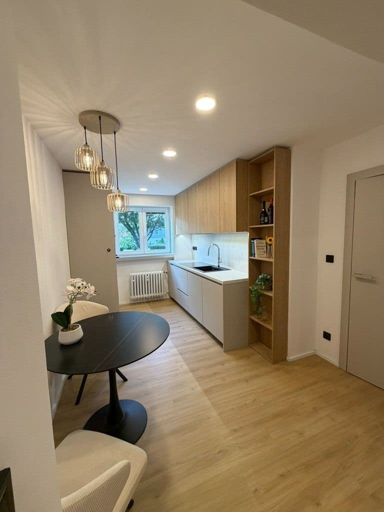 Prodej bytu 2+kk 54 m², Vodárenská, Kladno, Středočeský kraj Prodej bytu 2+kk 54 m², Vodárenská, Kladno, Středočeský kraj