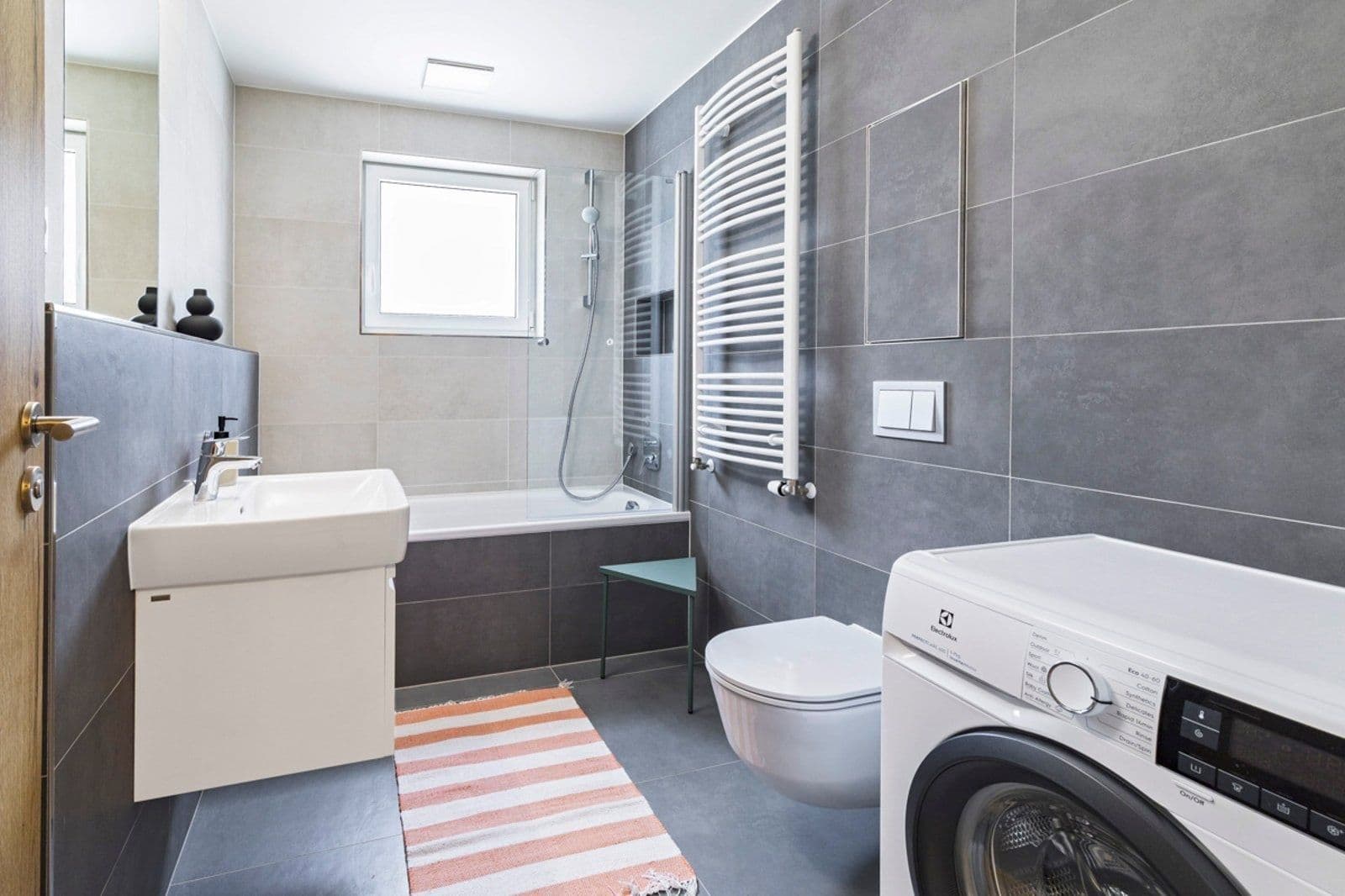 Pronájem bytu 2+1 60 m², U Pergamenky, Praha, Praha Pronájem bytu 2+1 60 m², U Pergamenky, Praha, Praha