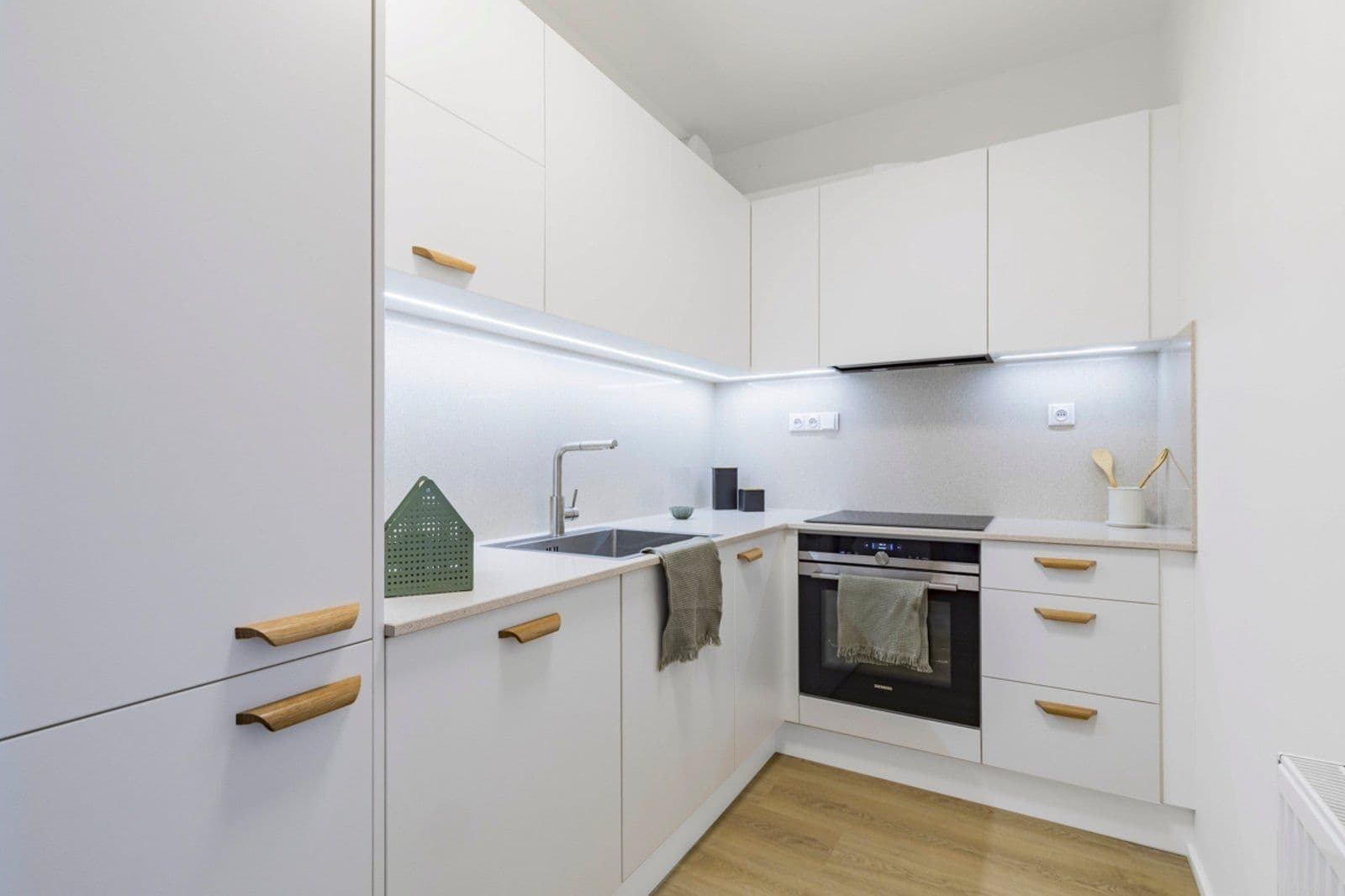 Pronájem bytu 2+1 54 m², U Pergamenky, Praha, Praha Pronájem bytu 2+1 54 m², U Pergamenky, Praha, Praha
