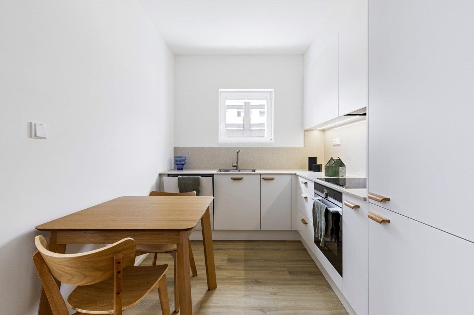 Pronájem bytu 2+1 60 m², U Pergamenky, Praha, Praha Pronájem bytu 2+1 60 m², U Pergamenky, Praha, Praha