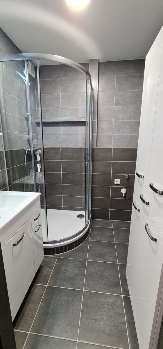 Pronájem bytu 2+1 56 m², Sluneční, Česká Lípa, Liberecký kraj Pronájem bytu 2+1 56 m², Sluneční, Česká Lípa, Liberecký kraj