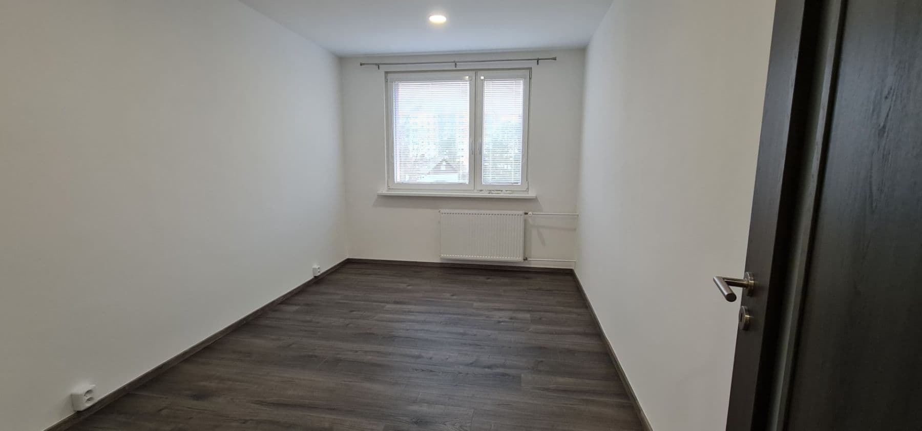 Pronájem bytu 2+1 56 m², Sluneční, Česká Lípa, Liberecký kraj Pronájem bytu 2+1 56 m², Sluneční, Česká Lípa, Liberecký kraj
