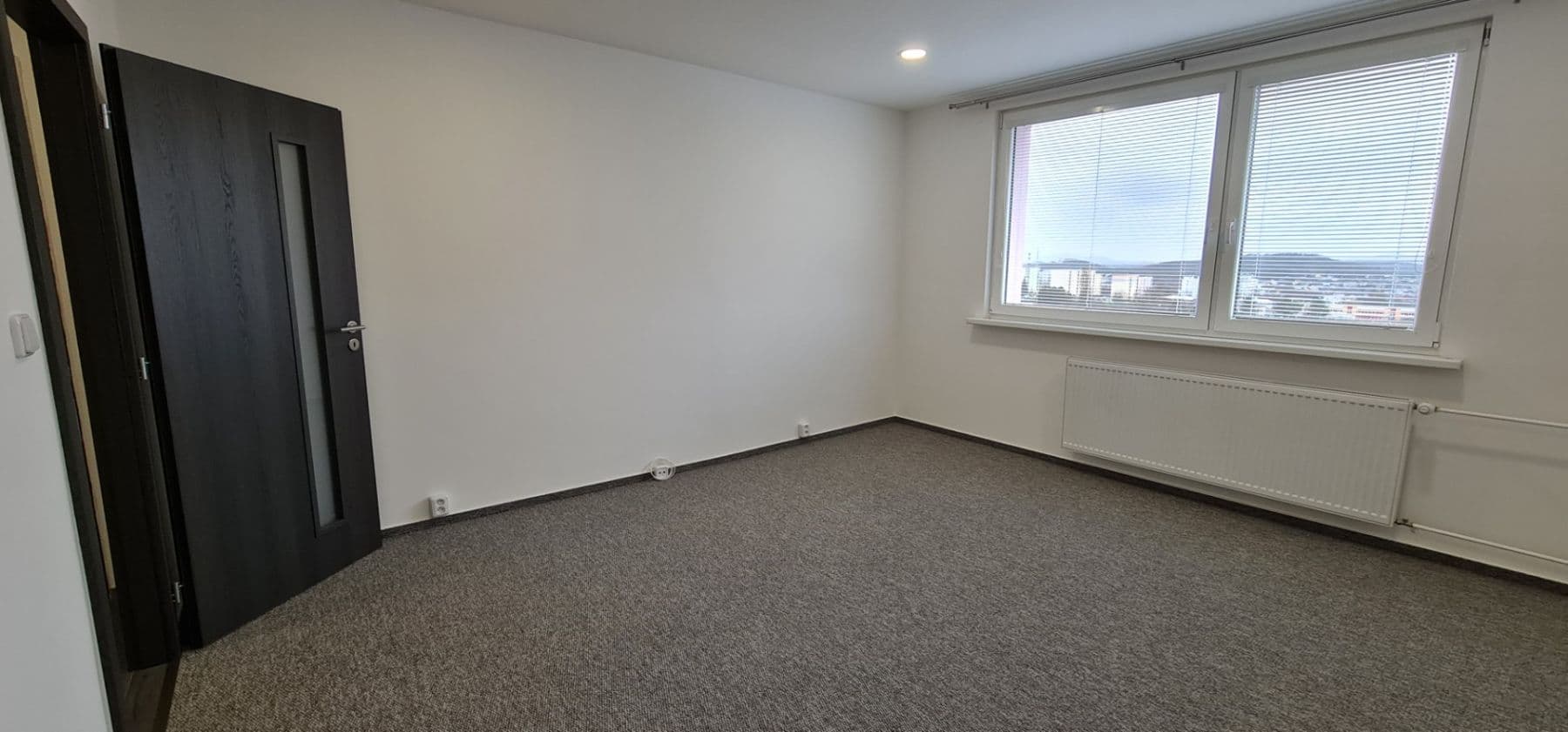 Pronájem bytu 2+1 56 m², Sluneční, Česká Lípa, Liberecký kraj Pronájem bytu 2+1 56 m², Sluneční, Česká Lípa, Liberecký kraj