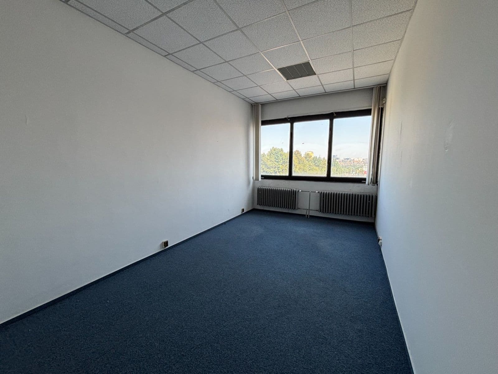 Pronájem kanceláře 20 m², Štúrova, Praha, Praha Pronájem kanceláře 20 m², Štúrova, Praha, Praha