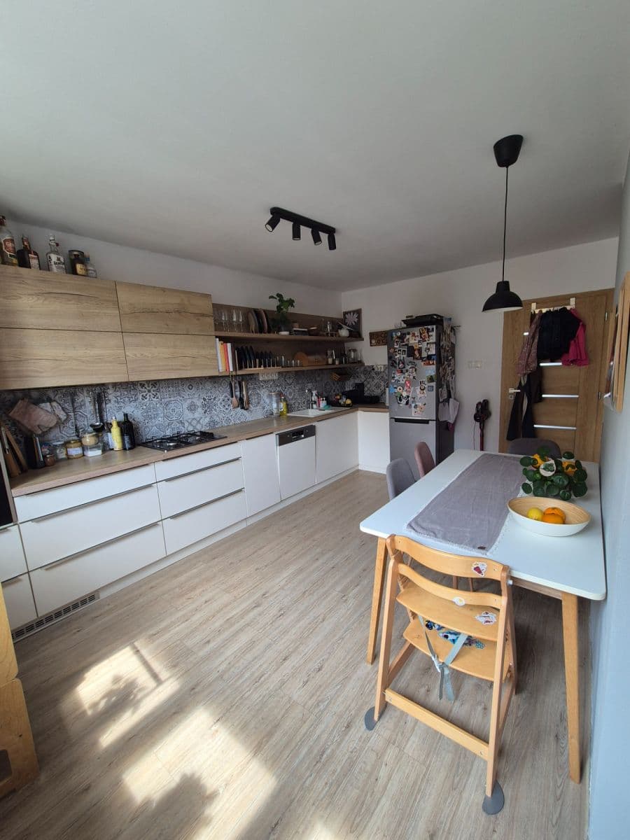Pronájem bytu 3+kk 80 m², Kostelec nad Labem, Středočeský kraj Pronájem bytu 3+kk 80 m², Kostelec nad Labem, Středočeský kraj