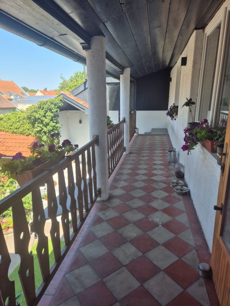 Pronájem bytu 3+kk 80 m², Kostelec nad Labem, Středočeský kraj Pronájem bytu 3+kk 80 m², Kostelec nad Labem, Středočeský kraj