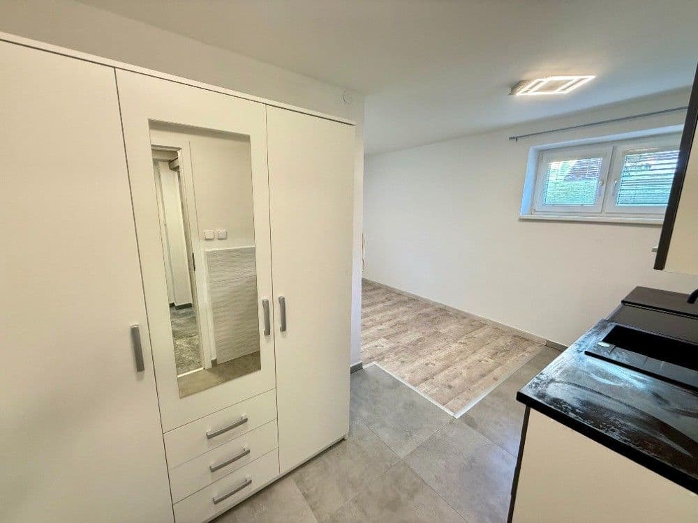 Pronájem bytu 1+kk 26 m², Herbenova, Ústí nad Labem, Ústecký kraj Pronájem bytu 1+kk 26 m², Herbenova, Ústí nad Labem, Ústecký kraj