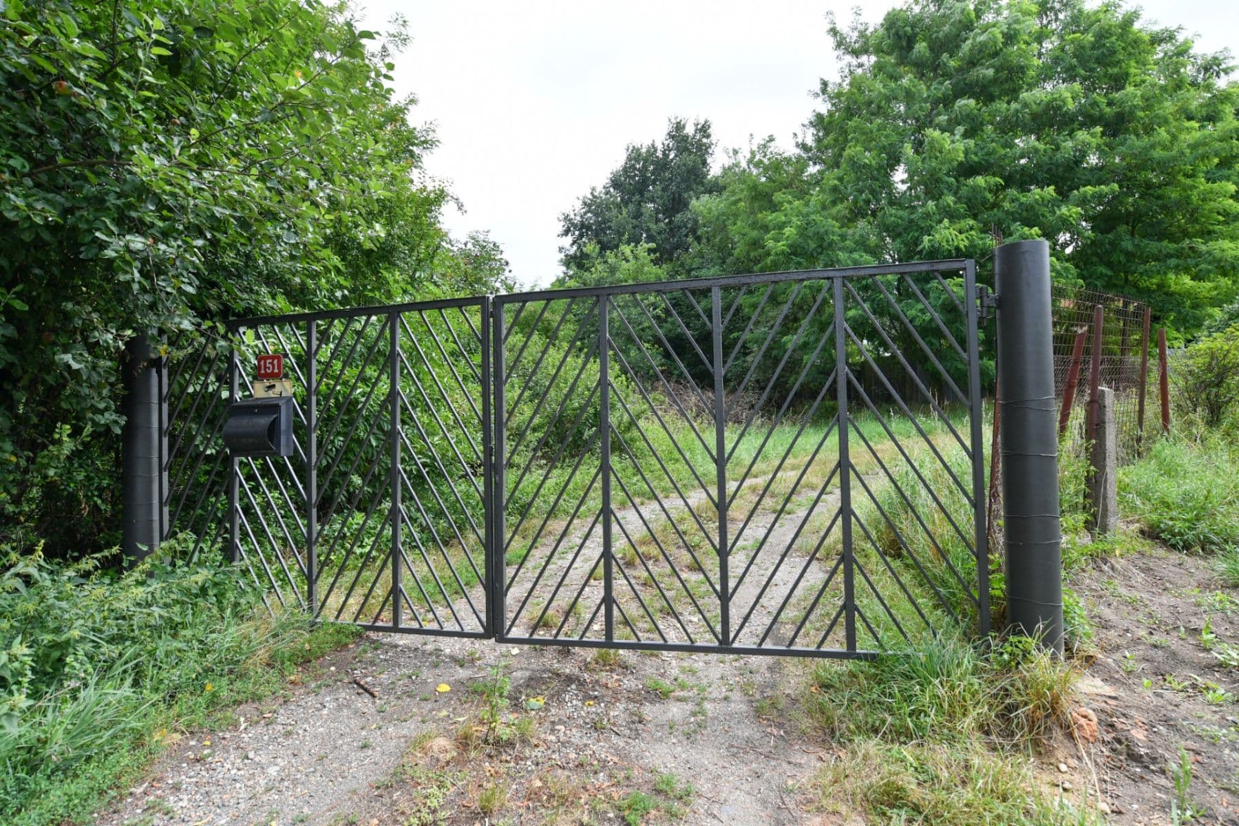 Prodej domu 240 m², pozemek 8.000 m², Velvary, Středočeský kraj Prodej domu 240 m², pozemek 8.000 m², Velvary, Středočeský kraj