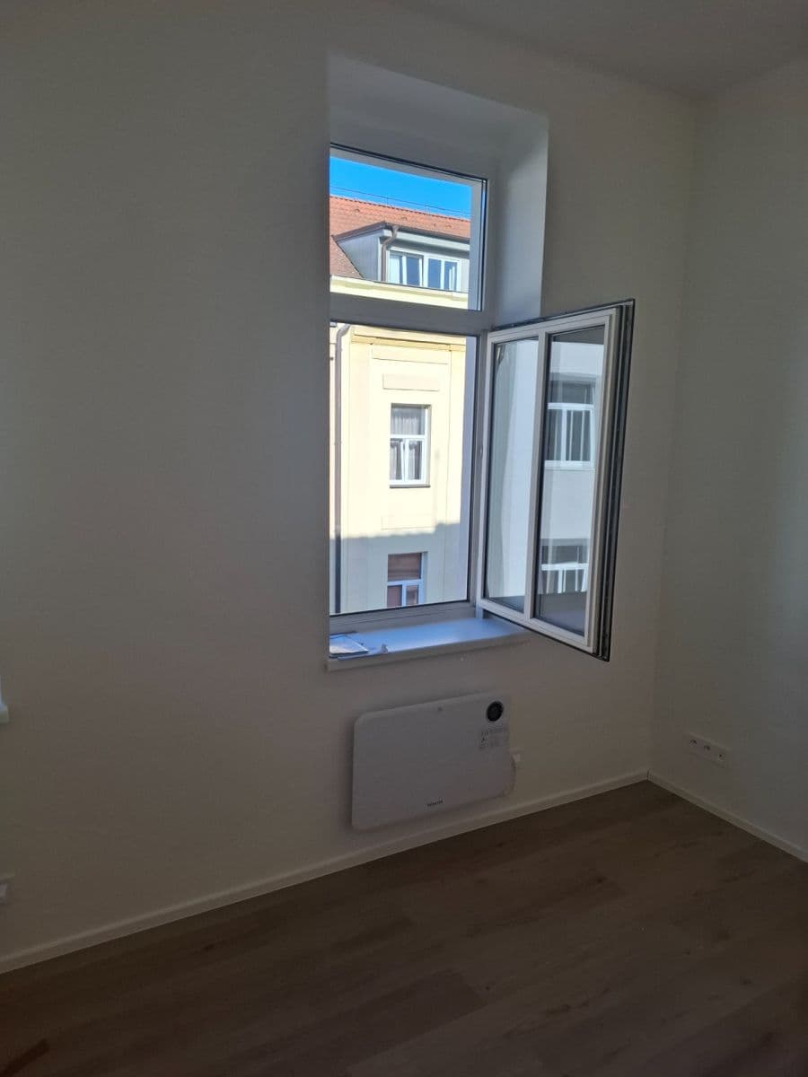 Pronájem bytu 1+kk 19 m², Kolmá, Praha, Praha Pronájem bytu 1+kk 19 m², Kolmá, Praha, Praha