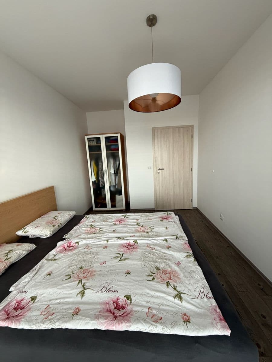 Pronájem bytu 3+kk 68 m², Emy Destinové, Jinočany, Středočeský kraj Pronájem bytu 3+kk 68 m², Emy Destinové, Jinočany, Středočeský kraj