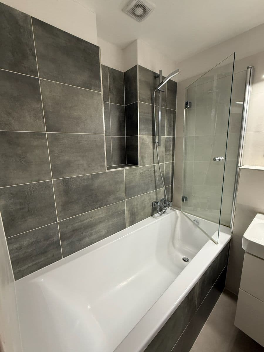 Pronájem bytu 3+kk 68 m², Emy Destinové, Jinočany, Středočeský kraj Pronájem bytu 3+kk 68 m², Emy Destinové, Jinočany, Středočeský kraj