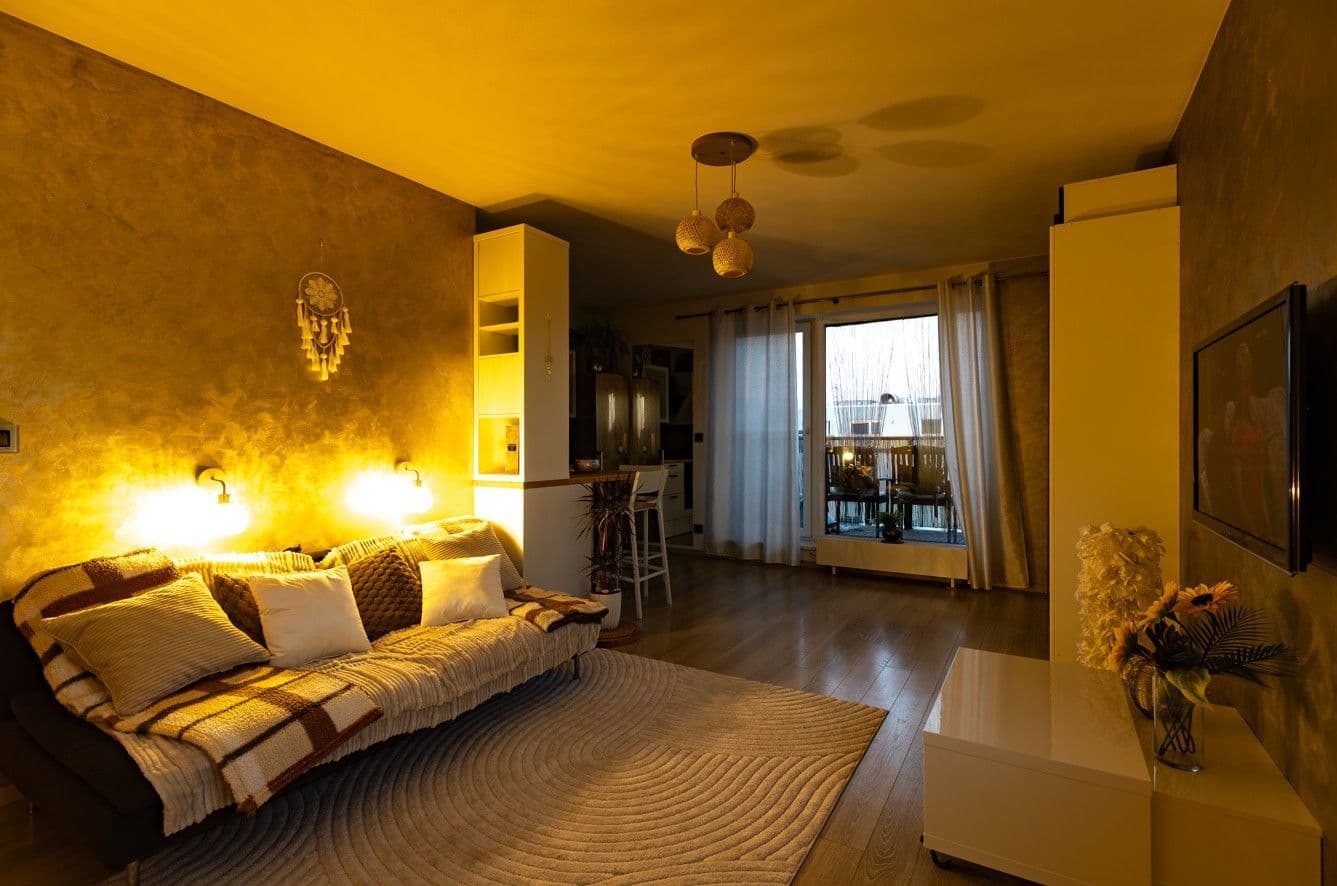 Prodej bytu 1+kk 35 m², Žitná, Hostivice, Středočeský kraj Prodej bytu 1+kk 35 m², Žitná, Hostivice, Středočeský kraj