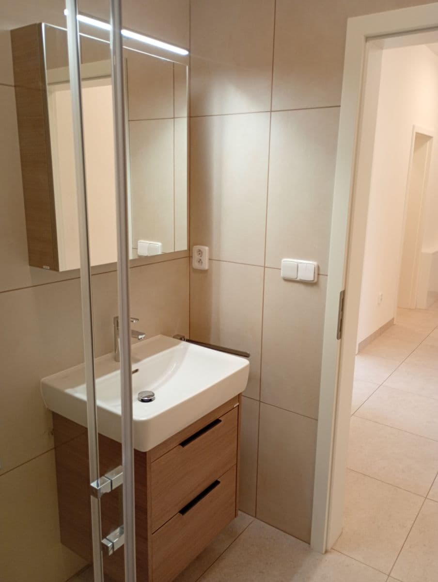 Pronájem bytu 3+kk 66 m², Libušino údolí, Brno, Jihomoravský kraj Pronájem bytu 3+kk 66 m², Libušino údolí, Brno, Jihomoravský kraj