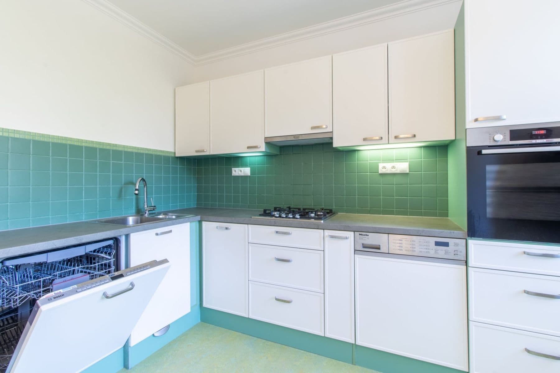 Pronájem bytu 2+1 75 m², Krupská, Praha, Praha Pronájem bytu 2+1 75 m², Krupská, Praha, Praha