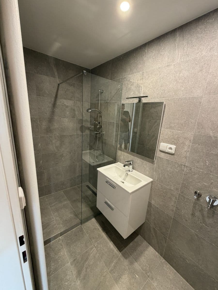Pronájem bytu 3+1 55 m², Velká Hradební, Ústí nad Labem, Ústecký kraj Pronájem bytu 3+1 55 m², Velká Hradební, Ústí nad Labem, Ústecký kraj