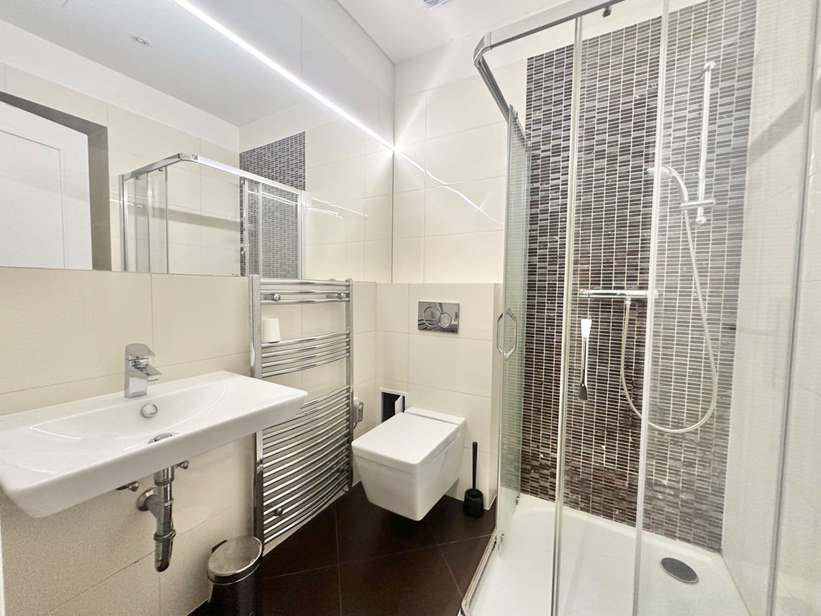 Pronájem bytu 1+kk 37 m², Šimáčkova, Praha, Praha Pronájem bytu 1+kk 37 m², Šimáčkova, Praha, Praha