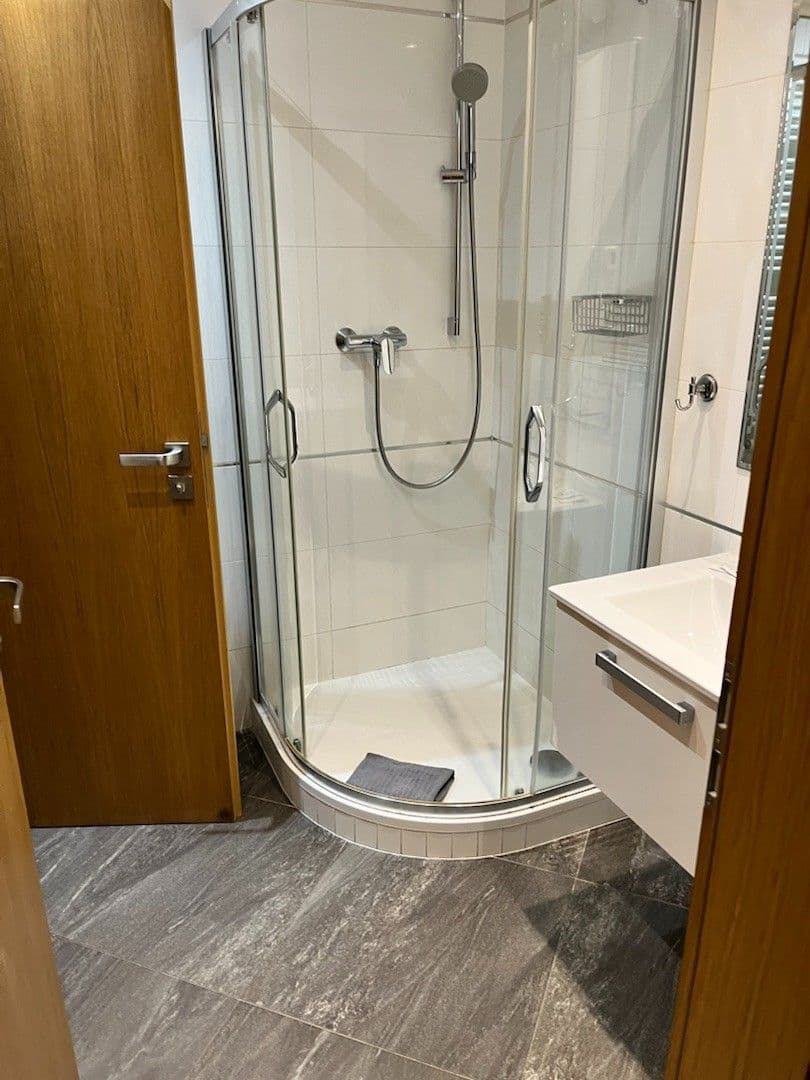 Pronájem bytu 1+kk 36 m², Olšanská, Praha, Praha Pronájem bytu 1+kk 36 m², Olšanská, Praha, Praha