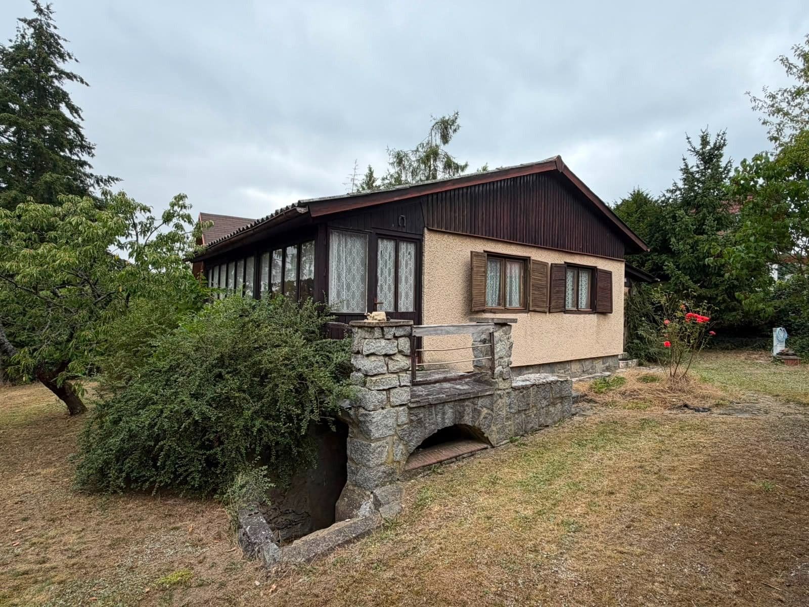 Prodej chaty, chalupy 51 m², pozemek 400 m², K Vodojemu, Hradištko, Středočeský kraj Prodej chaty, chalupy 51 m², pozemek 400 m², K Vodojemu, Hradištko, Středočeský kraj