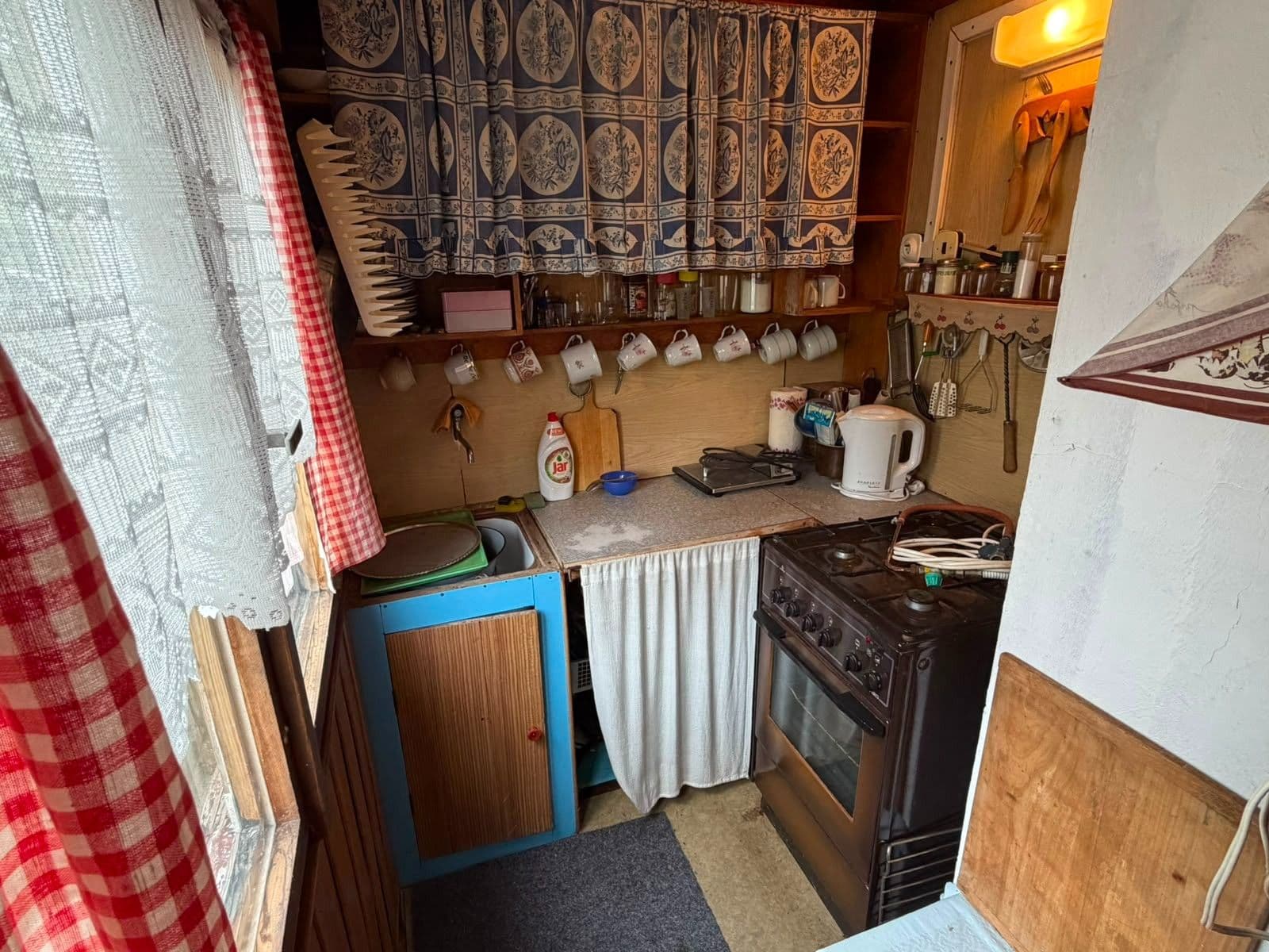 Prodej chaty, chalupy 51 m², pozemek 400 m², K Vodojemu, Hradištko, Středočeský kraj Prodej chaty, chalupy 51 m², pozemek 400 m², K Vodojemu, Hradištko, Středočeský kraj