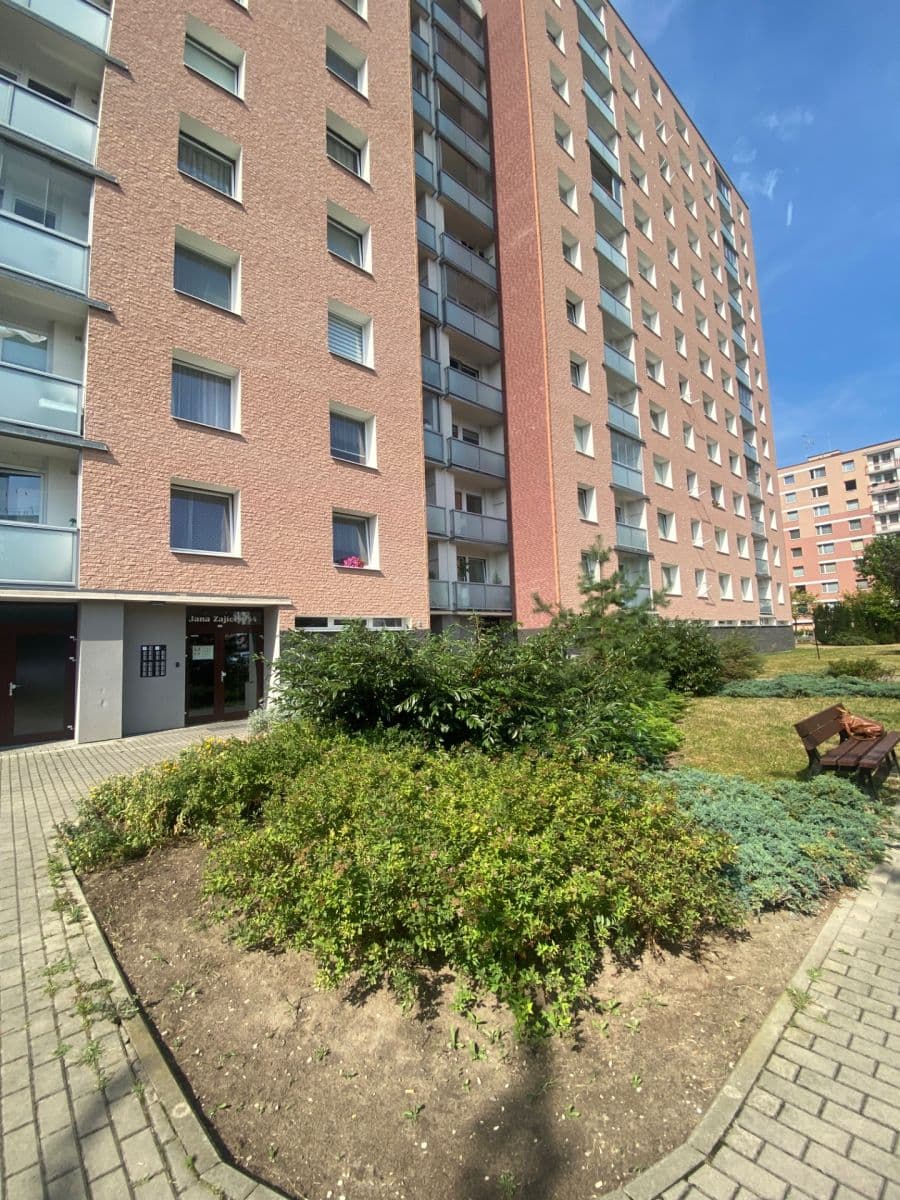 Prodej bytu 1+1 52 m², Jana Zajíce, Pardubice, Pardubický kraj Prodej bytu 1+1 52 m², Jana Zajíce, Pardubice, Pardubický kraj