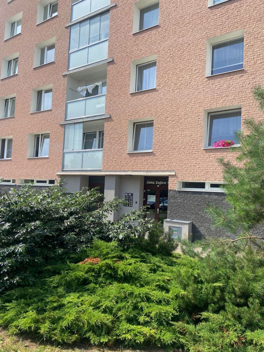 Prodej bytu 1+1 52 m², Jana Zajíce, Pardubice, Pardubický kraj Prodej bytu 1+1 52 m², Jana Zajíce, Pardubice, Pardubický kraj